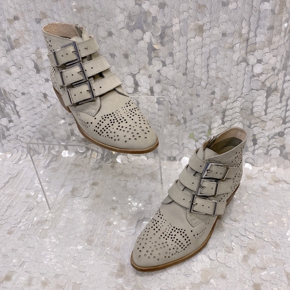 Steve Madden “Mara” - Picture 3 of 16